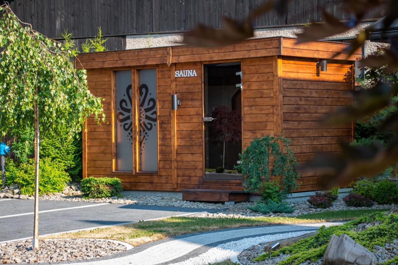 Grand Tatry - Miejsce Na Wyjatkowy Pobyt Dla Ciebie I Twojej Rodziny! - Sauna I Jacuzzi Wliczone W Cene Pobytu -10 Minut Pieszo Od Term Bania Bialka Tatrzanska Luaran gambar