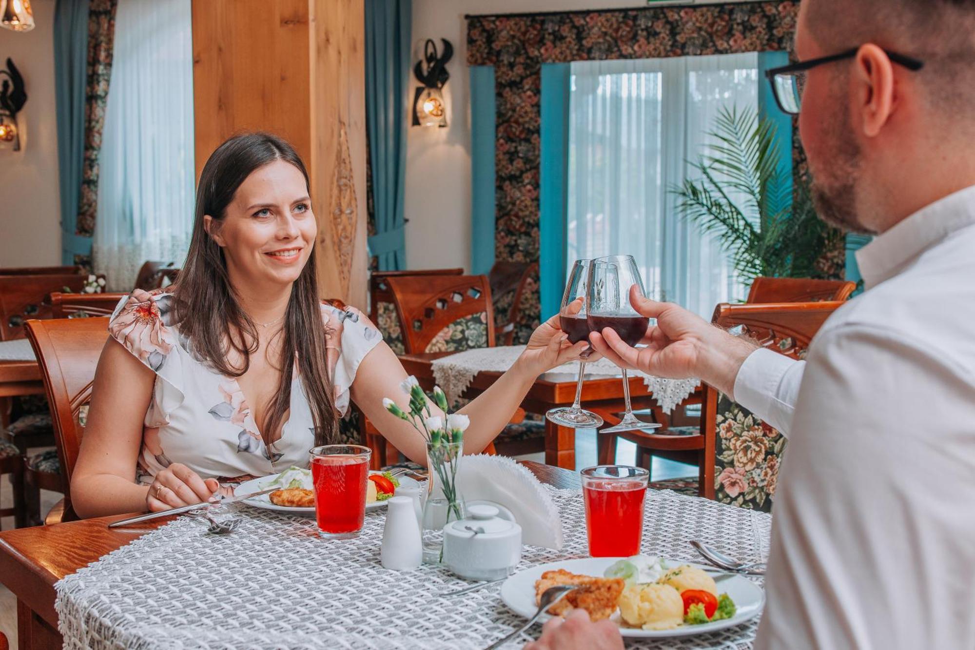 Grand Tatry - Miejsce Na Wyjatkowy Pobyt Dla Ciebie I Twojej Rodziny! - Sauna I Jacuzzi Wliczone W Cene Pobytu -10 Minut Pieszo Od Term Bania Bialka Tatrzanska Luaran gambar