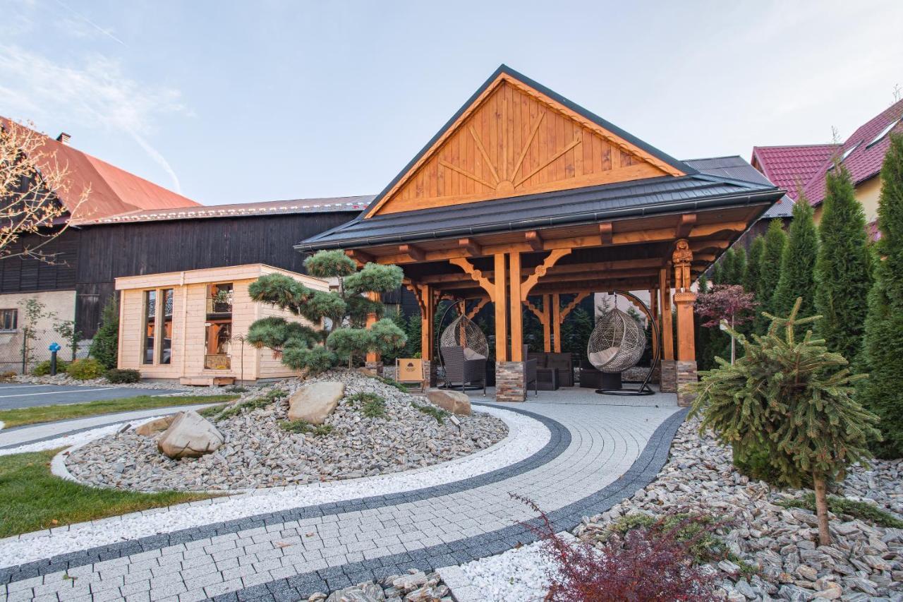 Grand Tatry - Miejsce Na Wyjatkowy Pobyt Dla Ciebie I Twojej Rodziny! - Sauna I Jacuzzi Wliczone W Cene Pobytu -10 Minut Pieszo Od Term Bania Bialka Tatrzanska Luaran gambar